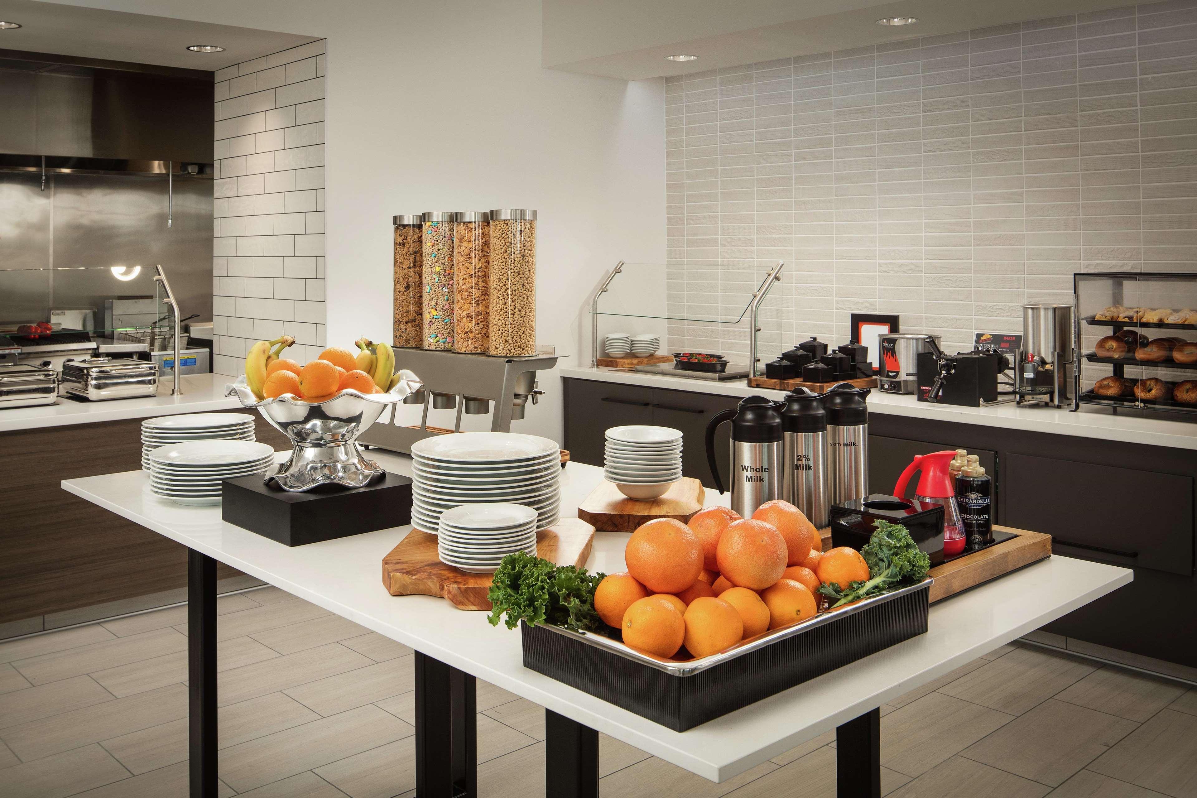 Hilton Garden Inn Sacramento Airport Natomas Экстерьер фото