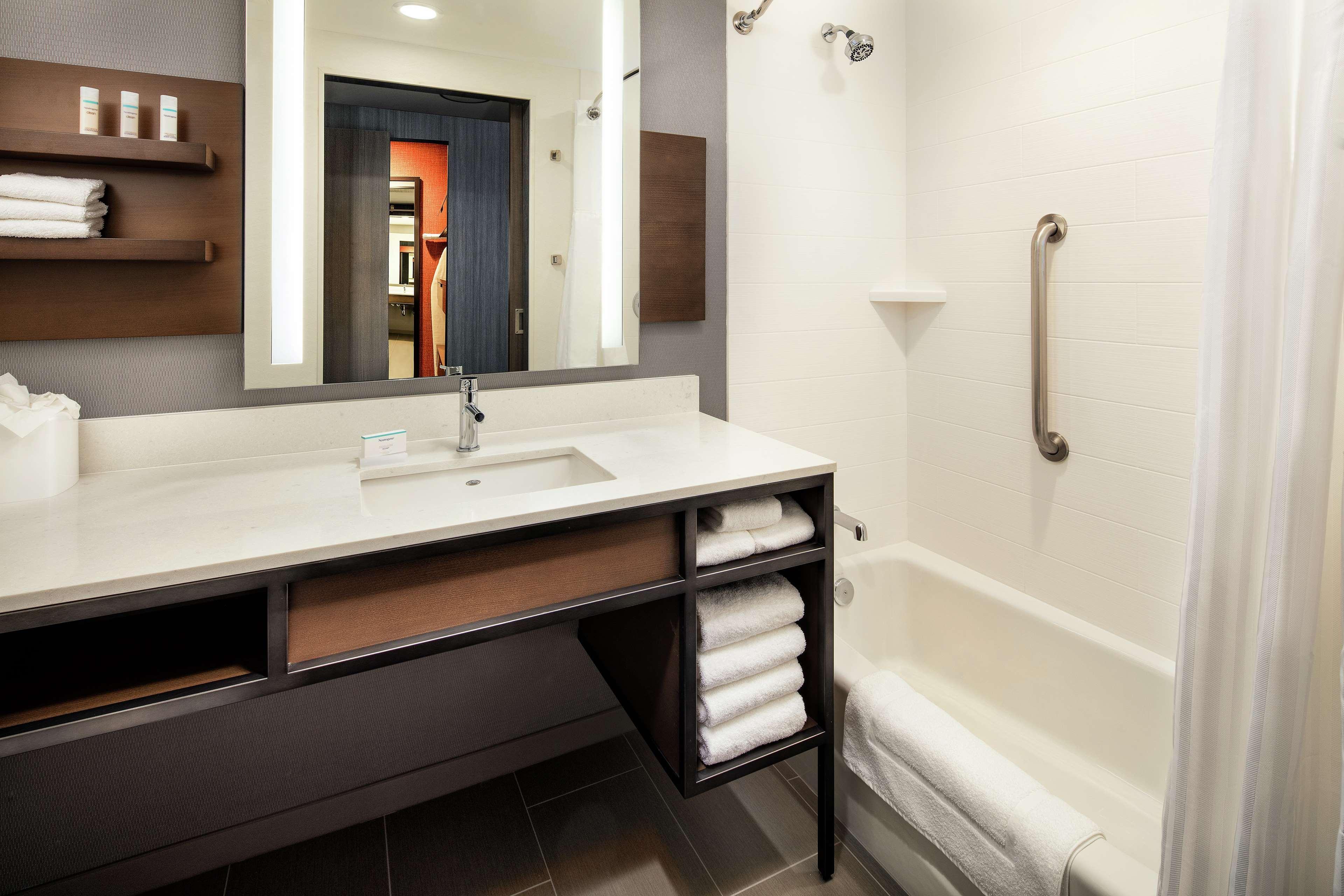Hilton Garden Inn Sacramento Airport Natomas Экстерьер фото