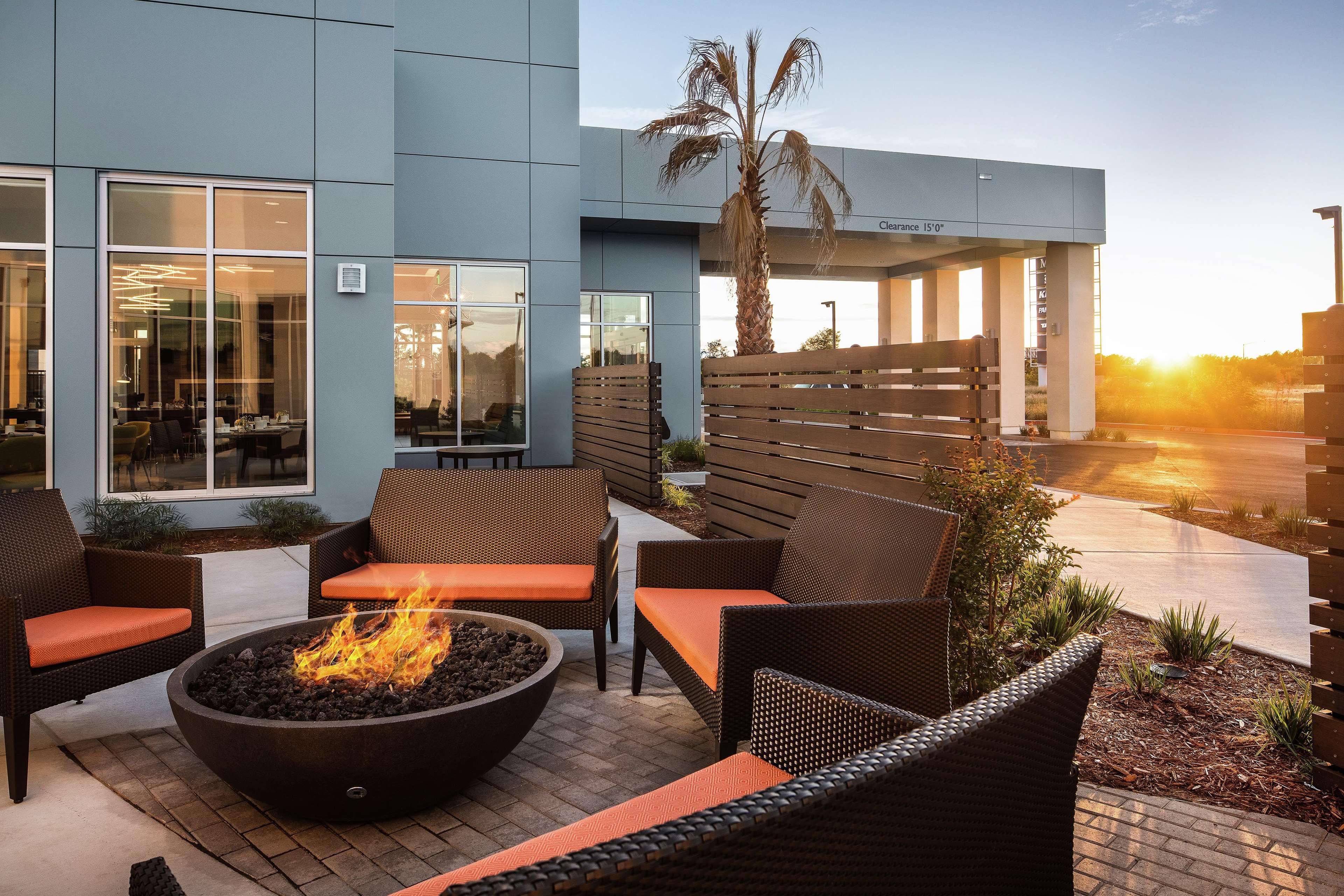 Hilton Garden Inn Sacramento Airport Natomas Экстерьер фото